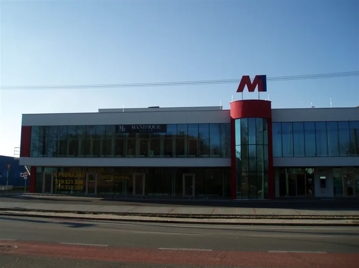 Obchodní centrum M1, Břeclav – fotografie 3